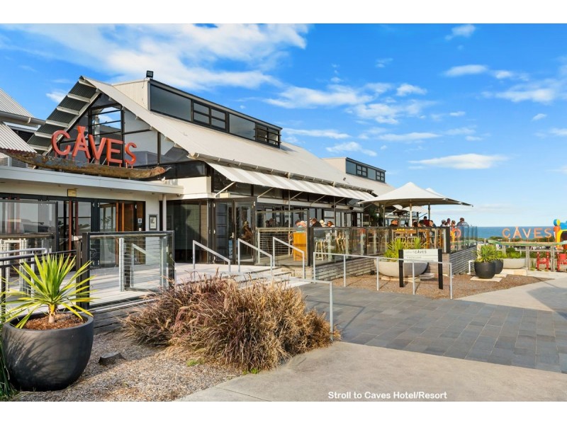204/1 Mawson Close, Caves Beach NSW 2281