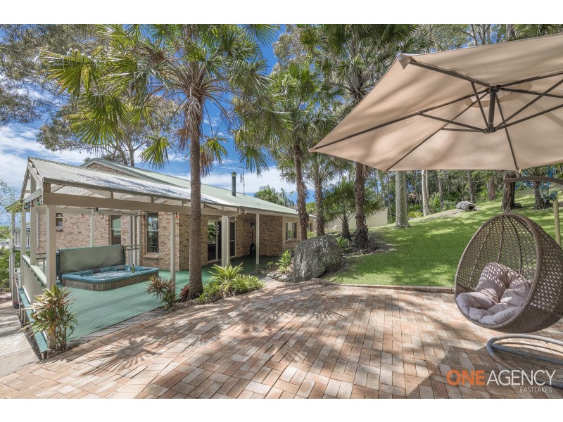 19 Aquamarine Close, Caves Beach NSW 2281