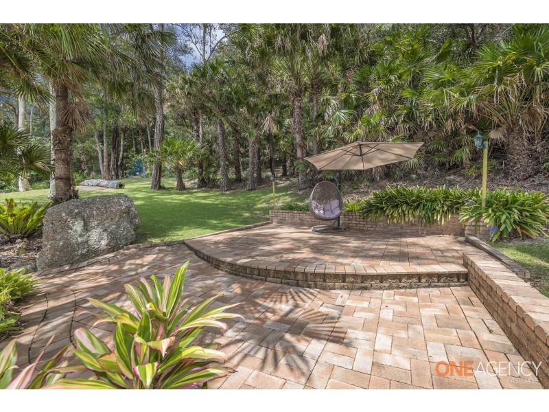 19 Aquamarine Close, Caves Beach NSW 2281