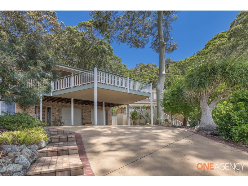 19 Aquamarine Close, Caves Beach NSW 2281