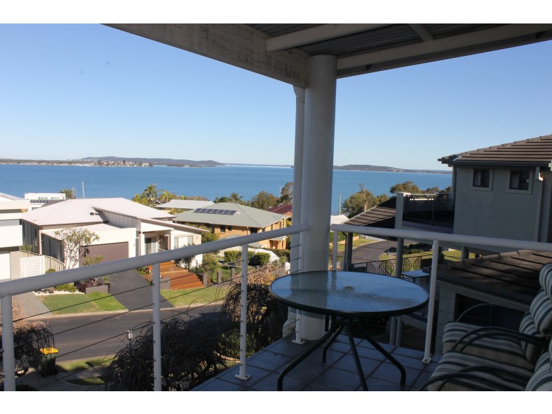 6a The Shores Way, Belmont NSW 2280