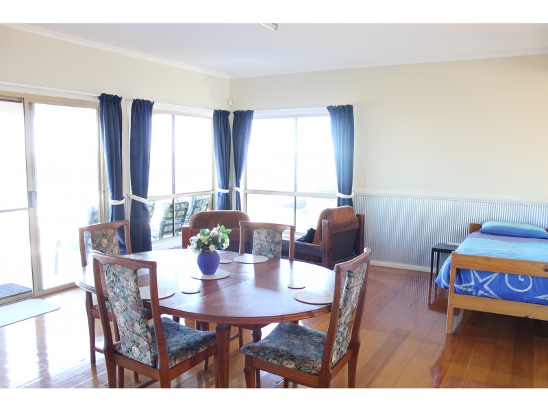 6a The Shores Way, Belmont NSW 2280