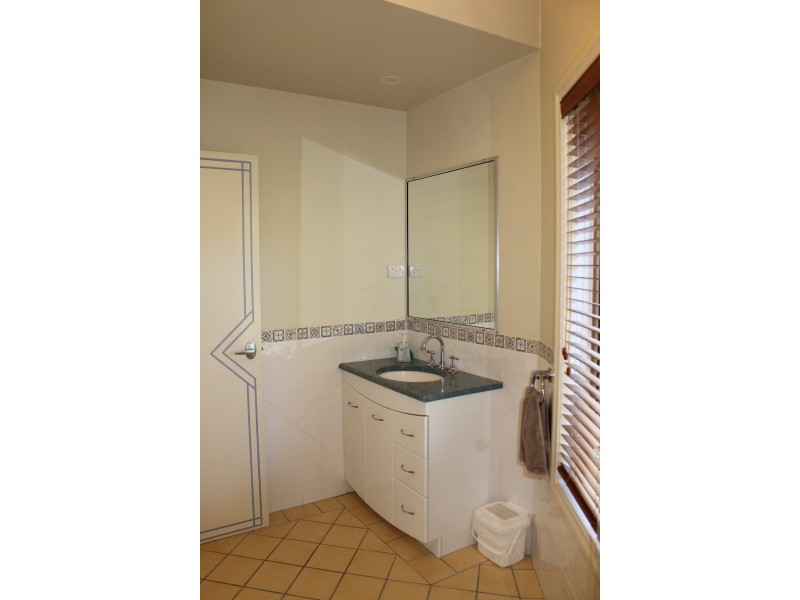 6a The Shores Way, Belmont NSW 2280