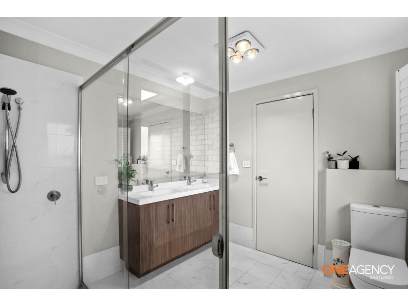 18 Ross Street, Belmont NSW 2280