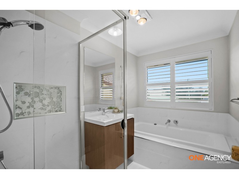 18 Ross Street, Belmont NSW 2280