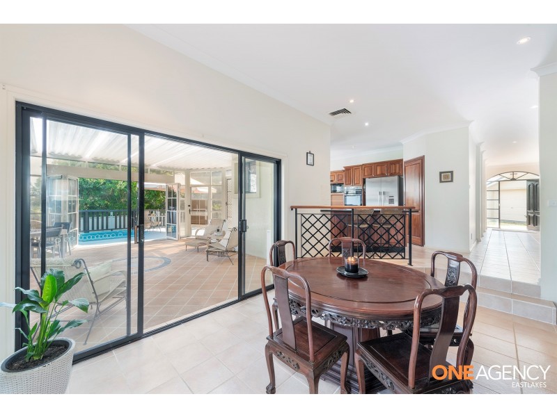 12 Seaspray Close, Caves Beach NSW 2281