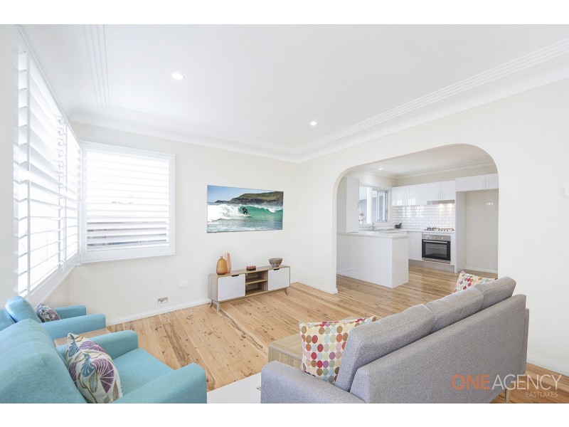 88 Macquarie Grove, Caves Beach NSW 2281