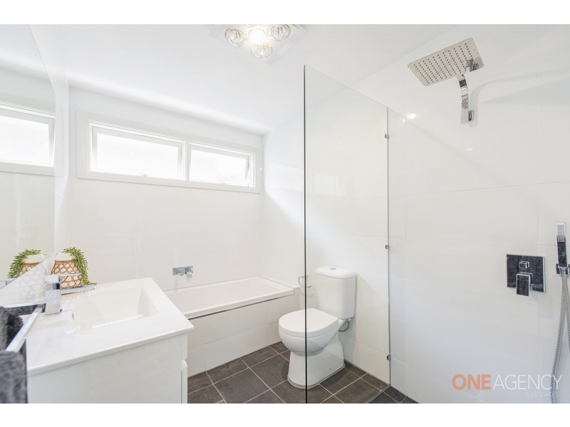 88 Macquarie Grove, Caves Beach NSW 2281