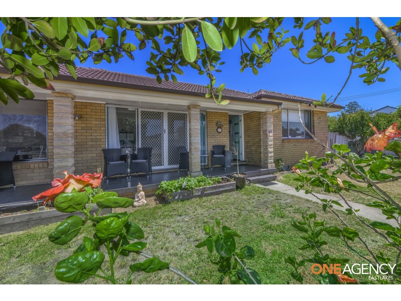 28 Pacific Highway, Blacksmiths NSW 2281