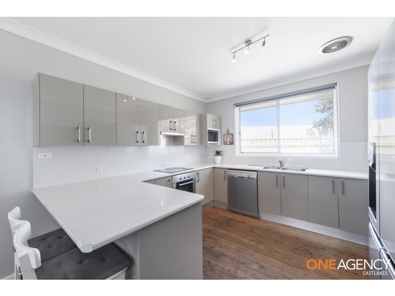 28 Pacific Highway, Blacksmiths NSW 2281