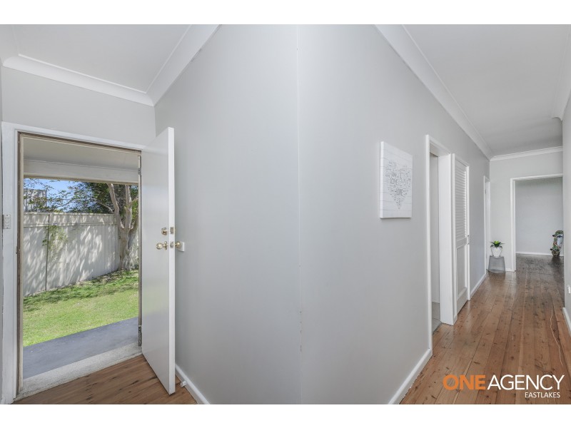 28 Pacific Highway, Blacksmiths NSW 2281