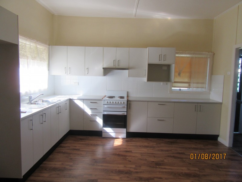 30 Pelican Street, Swansea NSW 2281