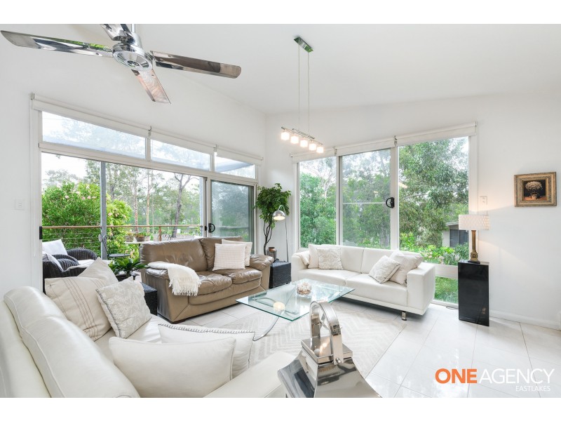 1 The Walk, Murrays Beach NSW 2281