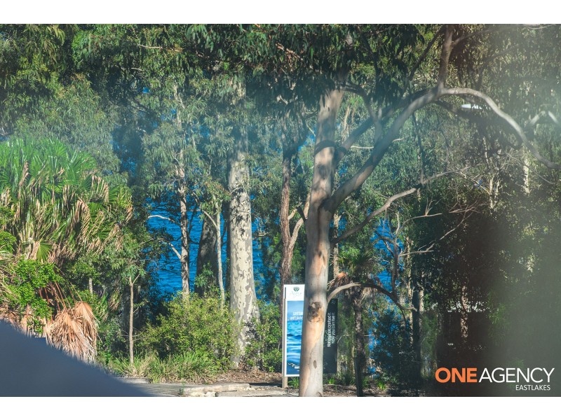 1 The Walk, Murrays Beach NSW 2281