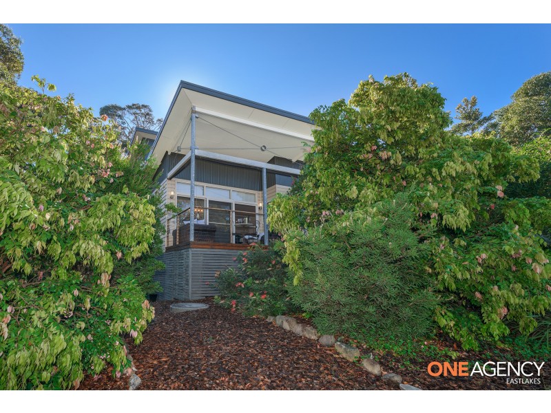1 The Walk, Murrays Beach NSW 2281