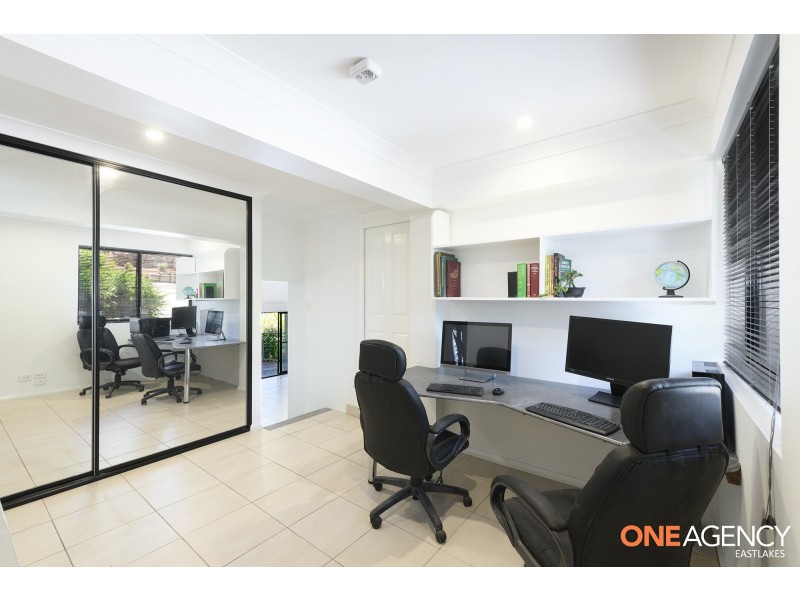 38 Ocean View Parade, Caves Beach NSW 2281