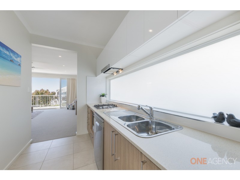 11/43 Seaside Circuit, Caves Beach NSW 2281