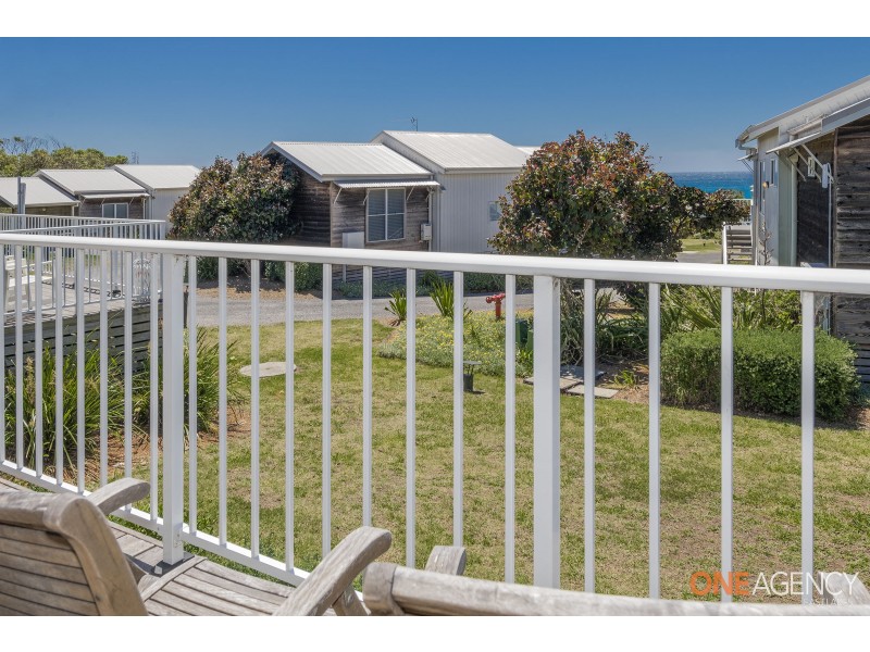 11/43 Seaside Circuit, Caves Beach NSW 2281