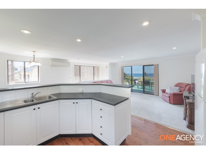 43 Scenic Drive, Caves Beach NSW 2281