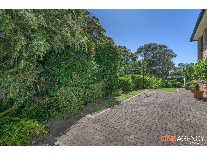 43 Scenic Drive, Caves Beach NSW 2281