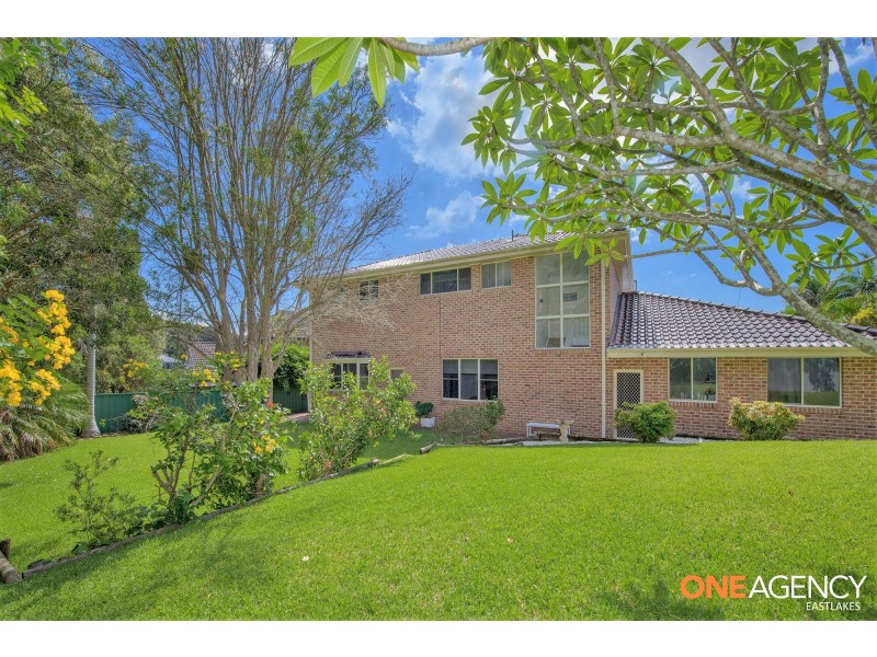 206 Caves Beach Road, Caves Beach NSW 2281