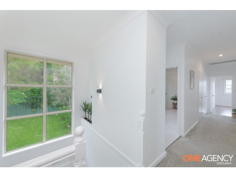206 Caves Beach Road, Caves Beach NSW 2281