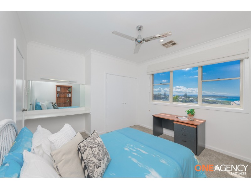 206 Caves Beach Road, Caves Beach NSW 2281