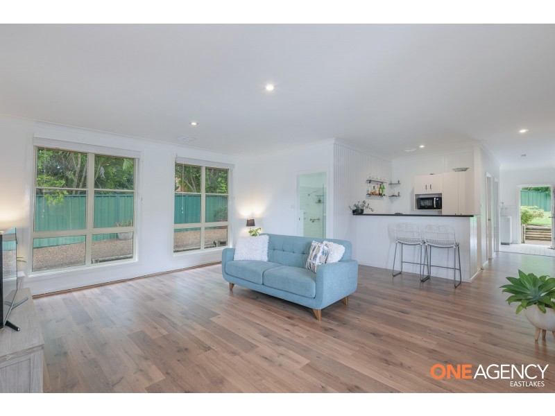 206 Caves Beach Road, Caves Beach NSW 2281