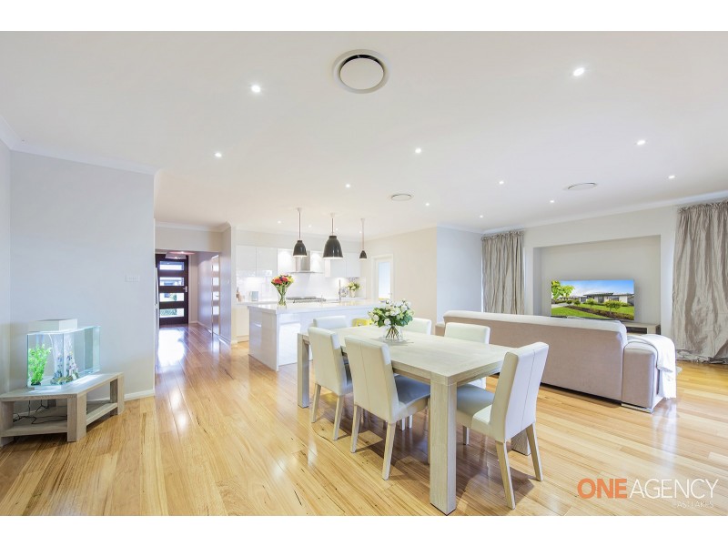 8 Wattawan Street, Fletcher NSW 2287