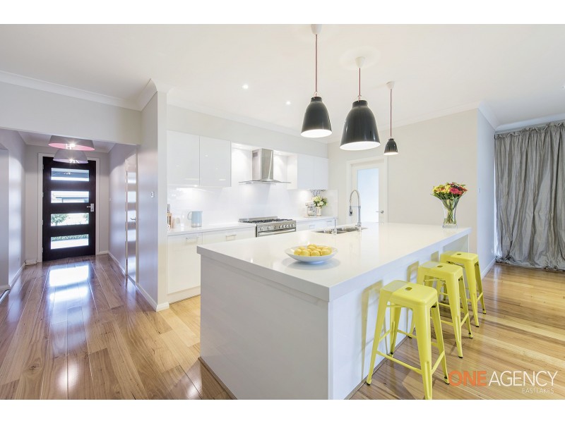 8 Wattawan Street, Fletcher NSW 2287