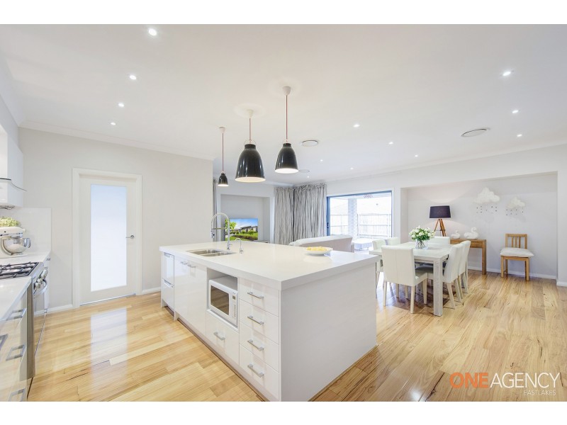 8 Wattawan Street, Fletcher NSW 2287