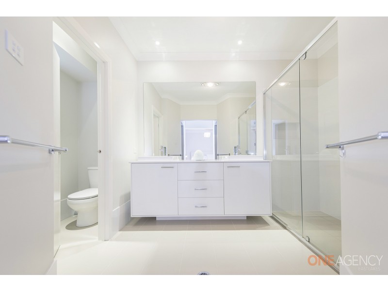 8 Wattawan Street, Fletcher NSW 2287