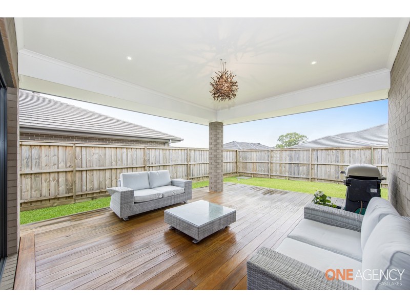 8 Wattawan Street, Fletcher NSW 2287