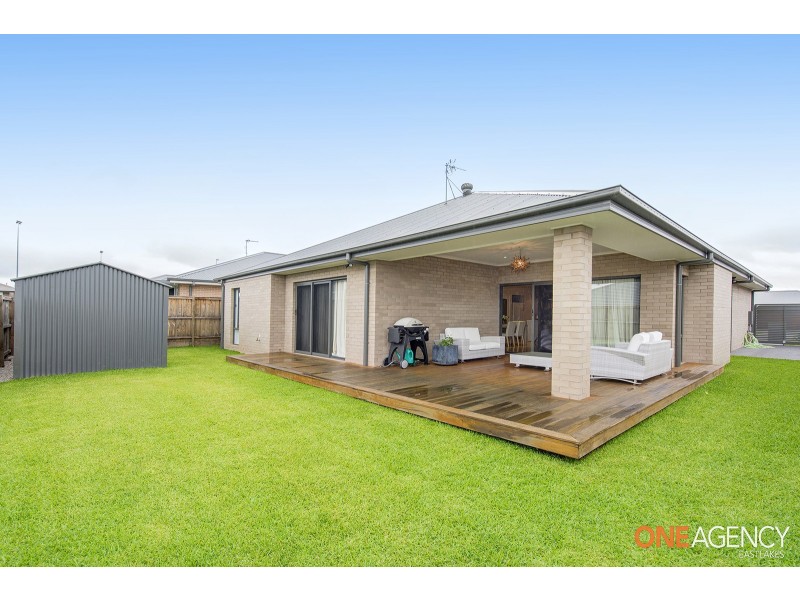 8 Wattawan Street, Fletcher NSW 2287