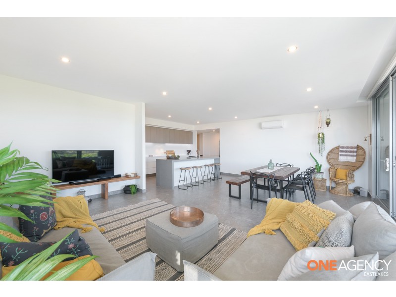 304/1 Mawson Close, Caves Beach NSW 2281