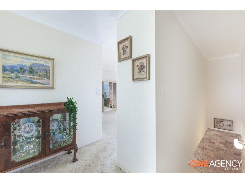 11 Scenic Drive, Caves Beach NSW 2281