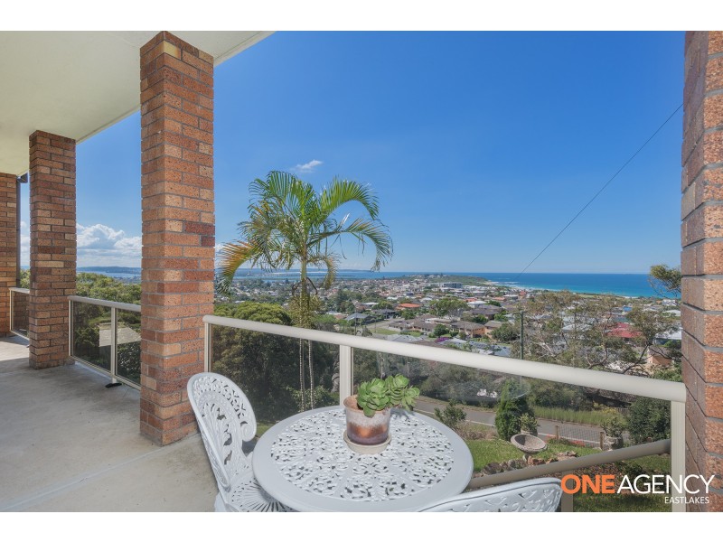 11 Scenic Drive, Caves Beach NSW 2281