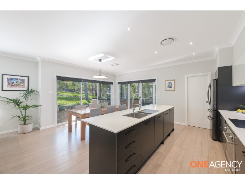 12 Bentwing Parade, Murrays Beach NSW 2281