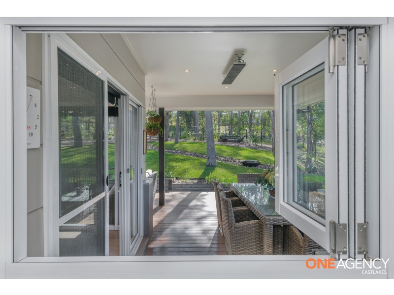 12 Bentwing Parade, Murrays Beach NSW 2281