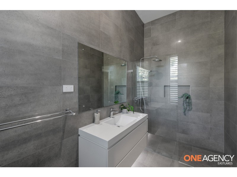 12 Bentwing Parade, Murrays Beach NSW 2281