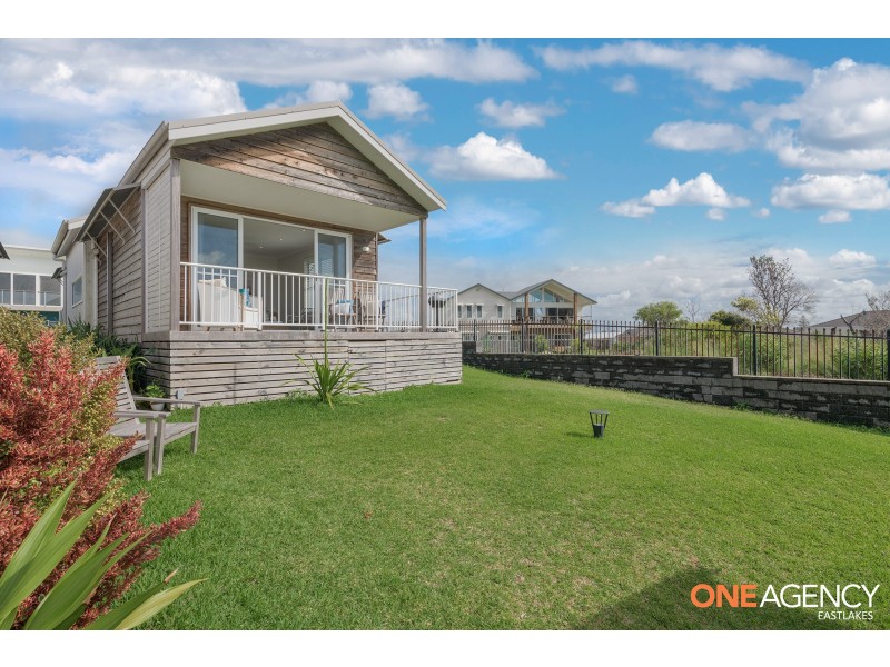 15/5 Island Outlook, Caves Beach NSW 2281