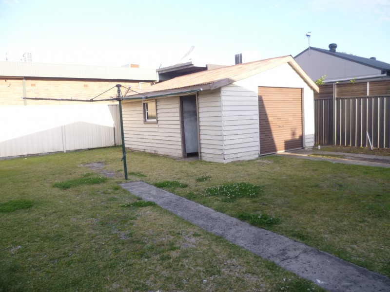 2 Faymax Street, Pelican NSW 2281