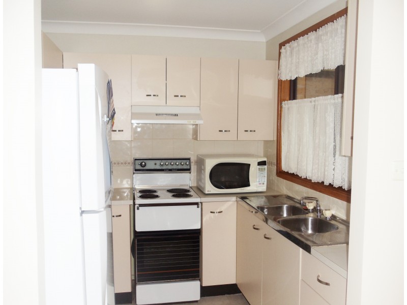 4/16-18 Lake Road, Swansea NSW 2281