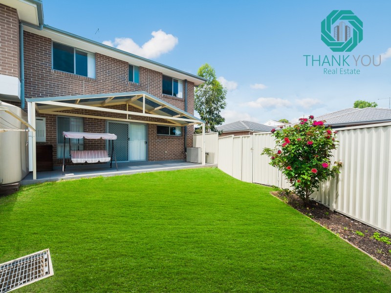1 Varsha Glade, Woodcroft NSW 2767