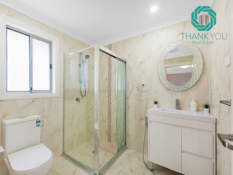 1 Varsha Glade, Woodcroft NSW 2767