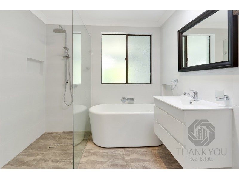 85 Tallagandra Drive, Quakers Hill NSW 2763