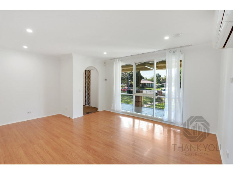 85 Tallagandra Drive, Quakers Hill NSW 2763