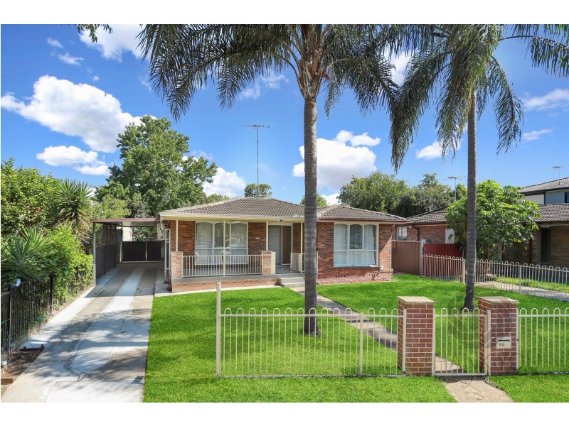 85 Tallagandra Drive, Quakers Hill NSW 2763