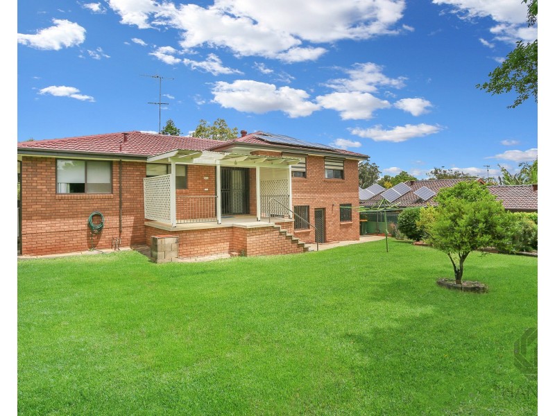 4 Hodgson Crescent, Baulkham Hills NSW 2153