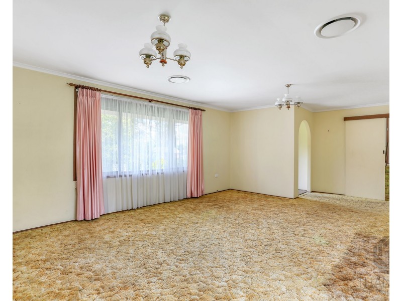 4 Hodgson Crescent, Baulkham Hills NSW 2153